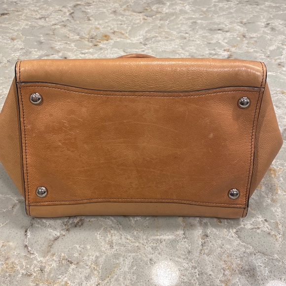 Prada purse - Picture 3 of 5